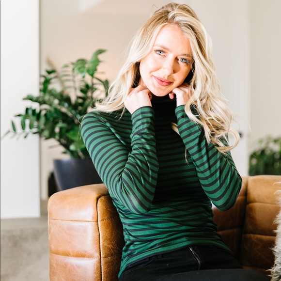 Layer Away Striped Turtleneck In Hunter Green - Picture 5 of 7
